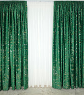 Draperie Mayon catifea verde smarald plina cu insertii aurii